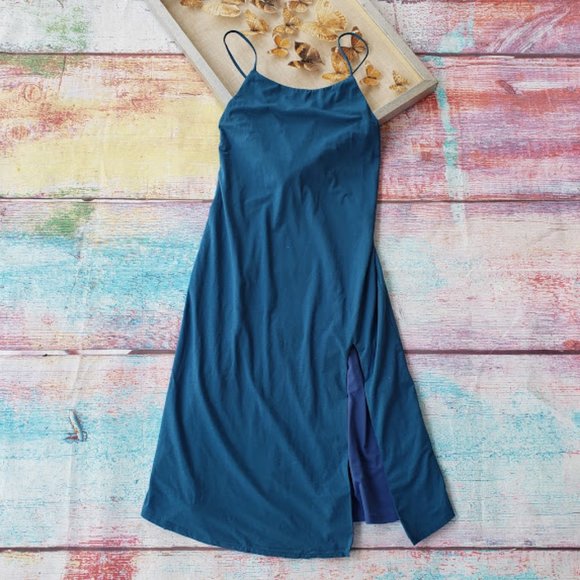 Lovers + Friends Dresses & Skirts - Lovers + Friends Strappy High Slit Knit Dress S